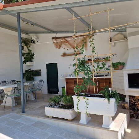 Apartman Dupin Dugi Rat Esterno foto