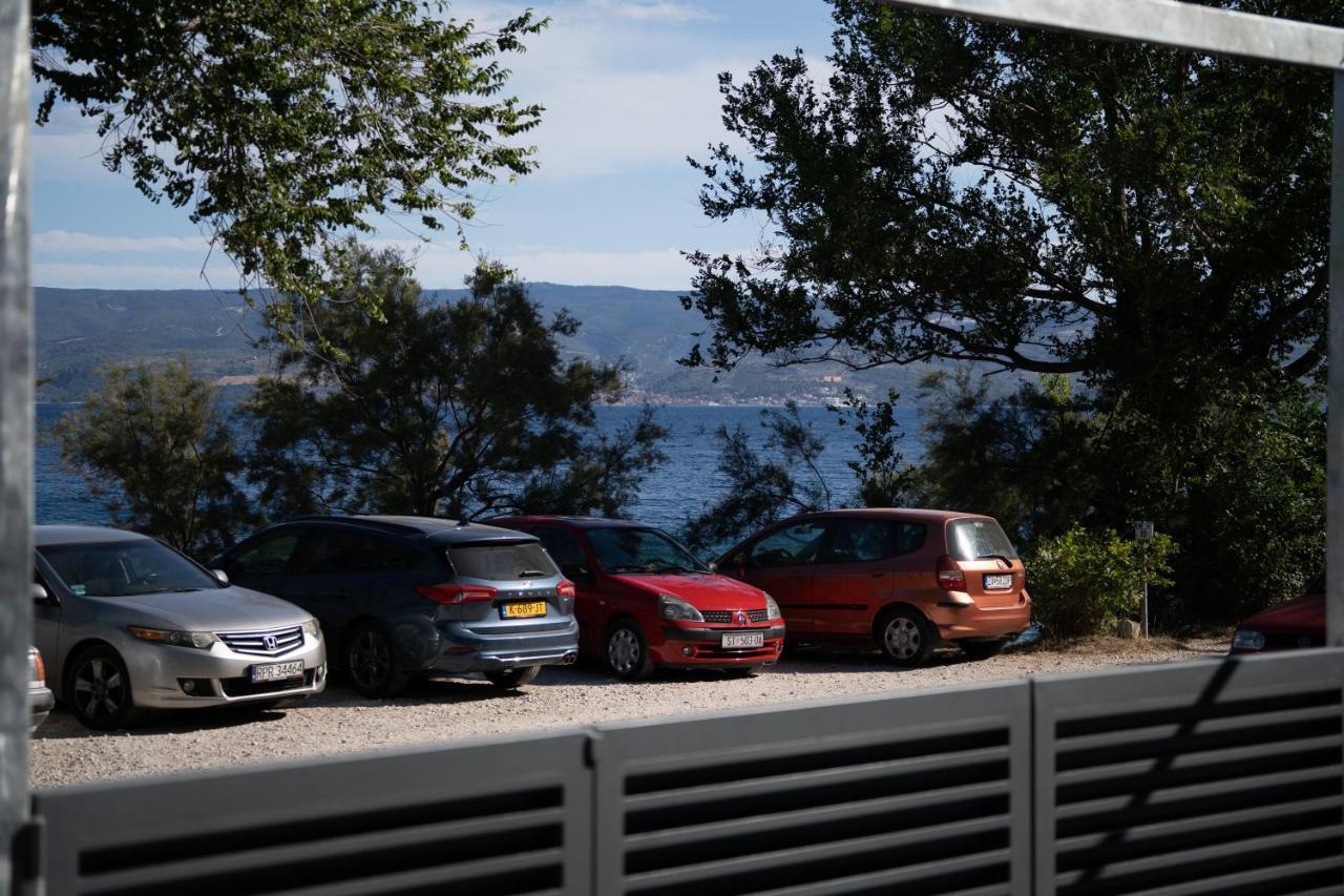 Apartman Dupin Dugi Rat Esterno foto