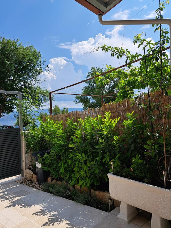 Apartman Dupin Dugi Rat Esterno foto