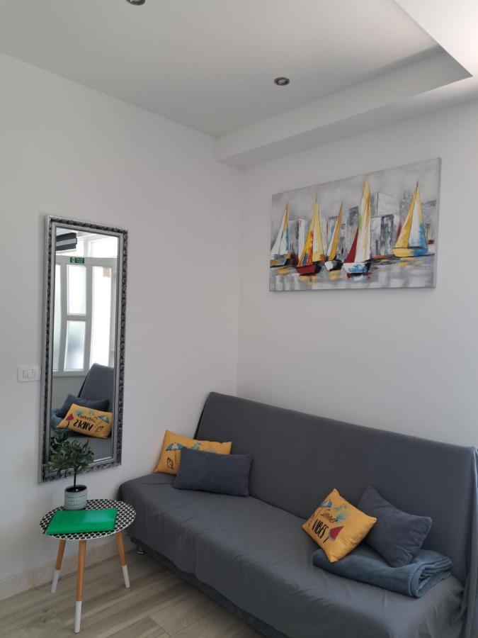Apartman Dupin Dugi Rat Esterno foto